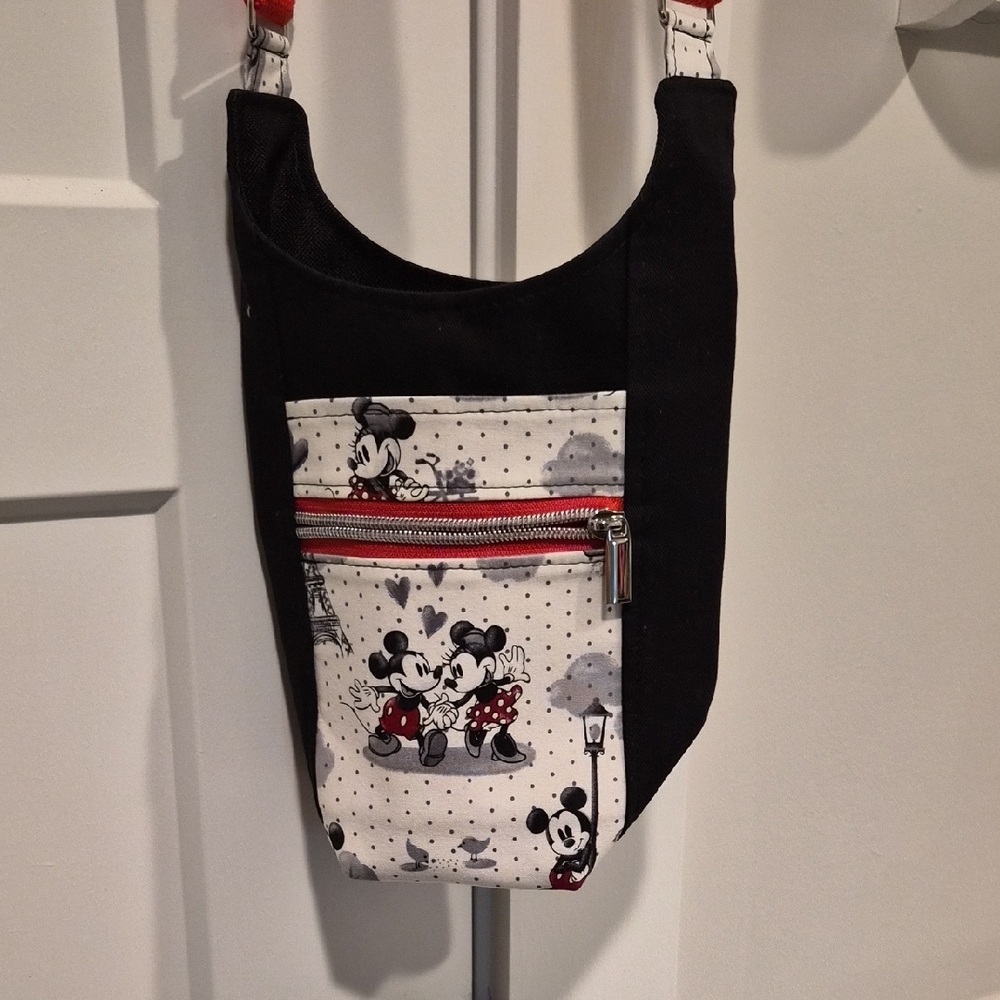 Mickey And Minnie Mouse Crossbody Bag In Black,  White And Red